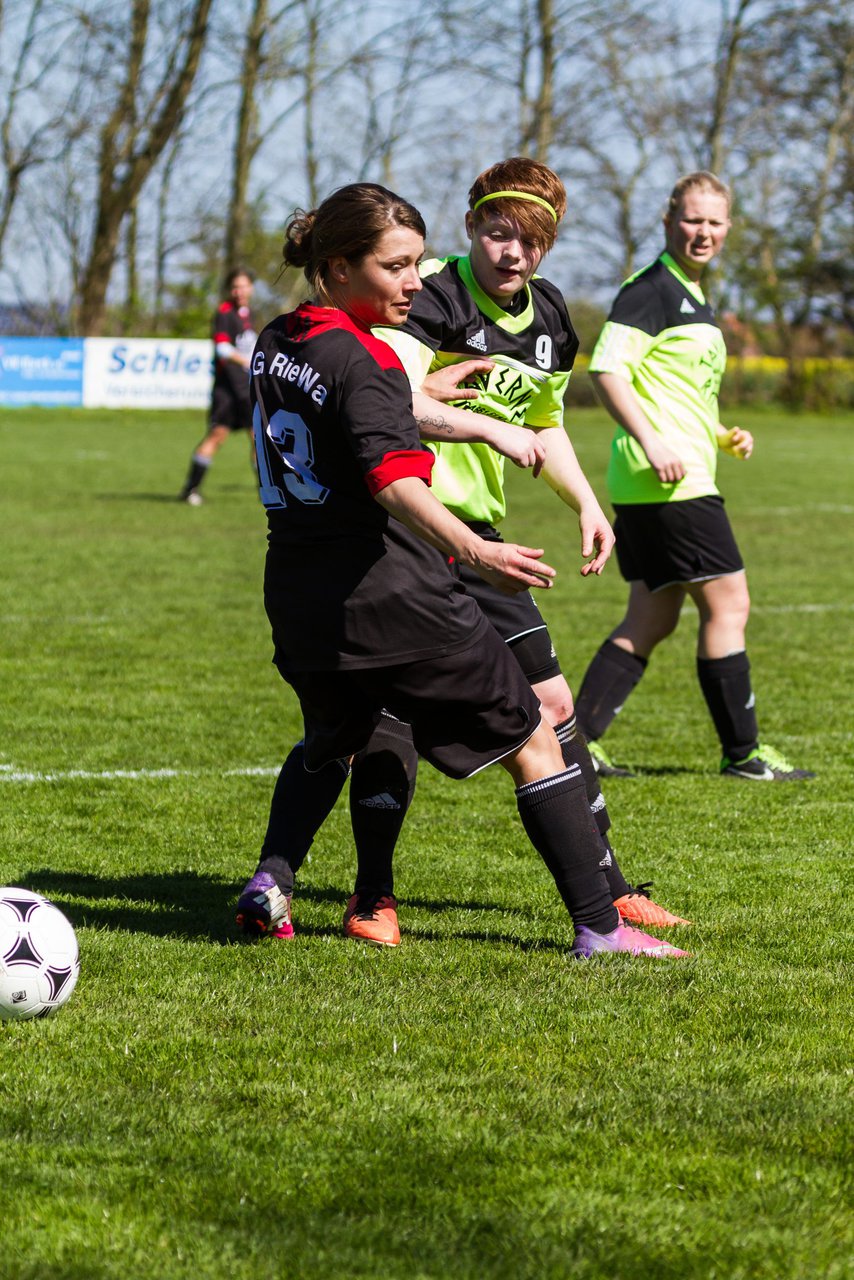 Bild 235 - Frauen SV Frisia 03 Risum Lindholm - Heider SV : Ergebnis: 8:0